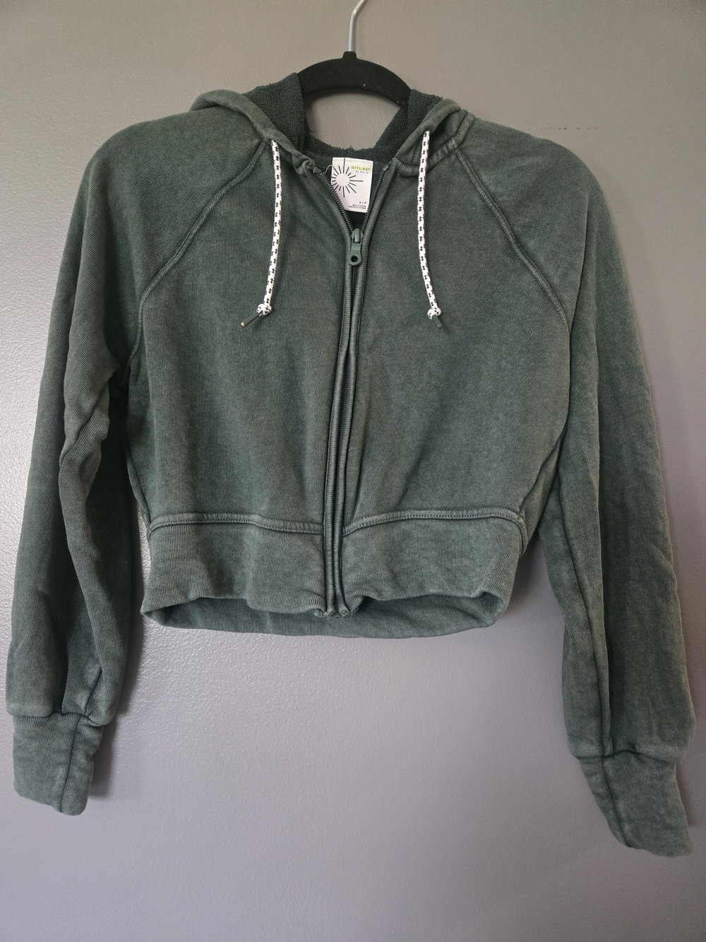 Cropped Forest Green Zip Hoodie with Drawstring